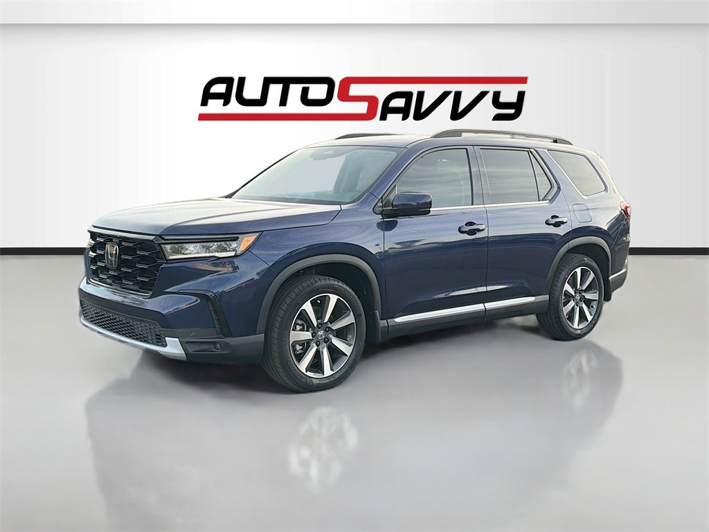 Used 2024 Honda Pilot Touring image 3