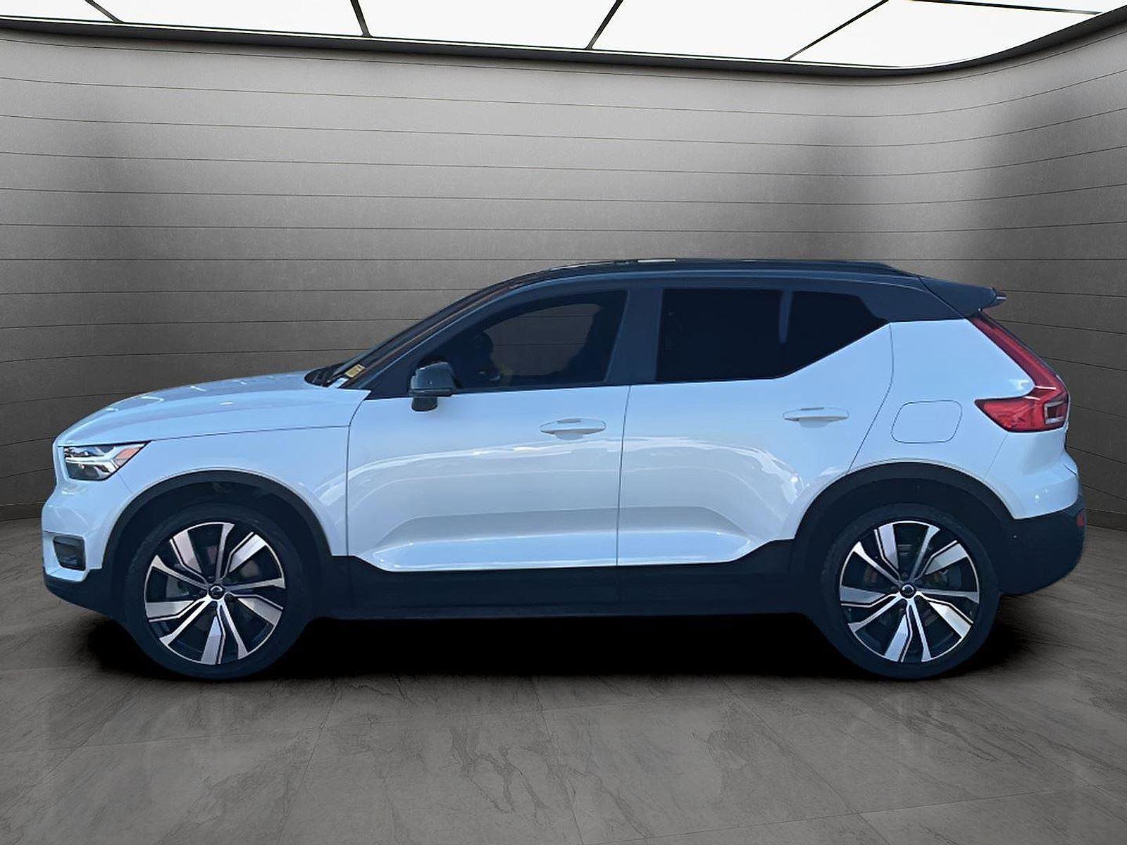 Used 2021 Volvo XC40 P8 Recharge w/ Advanced Package video 2