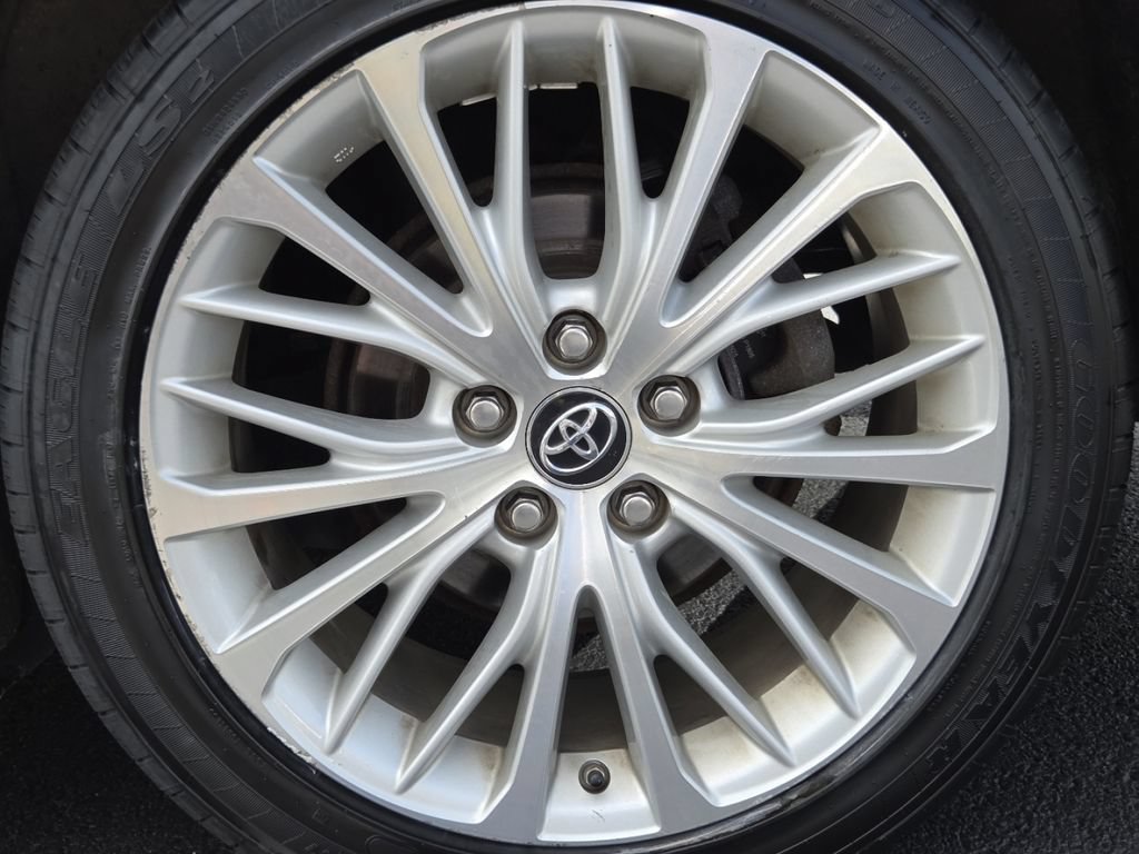 Used 2018 Toyota Camry XLE w/ Driver Assist Package FWD image 14
