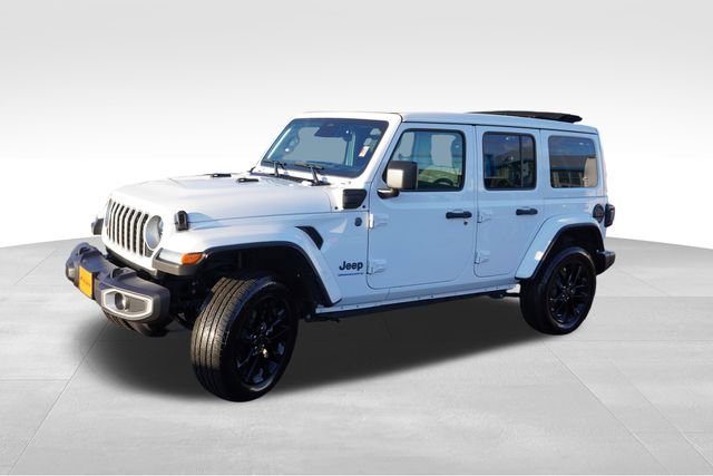 Certified 2025 Jeep Wrangler Unlimited Sahara w/ Safety Group image 10