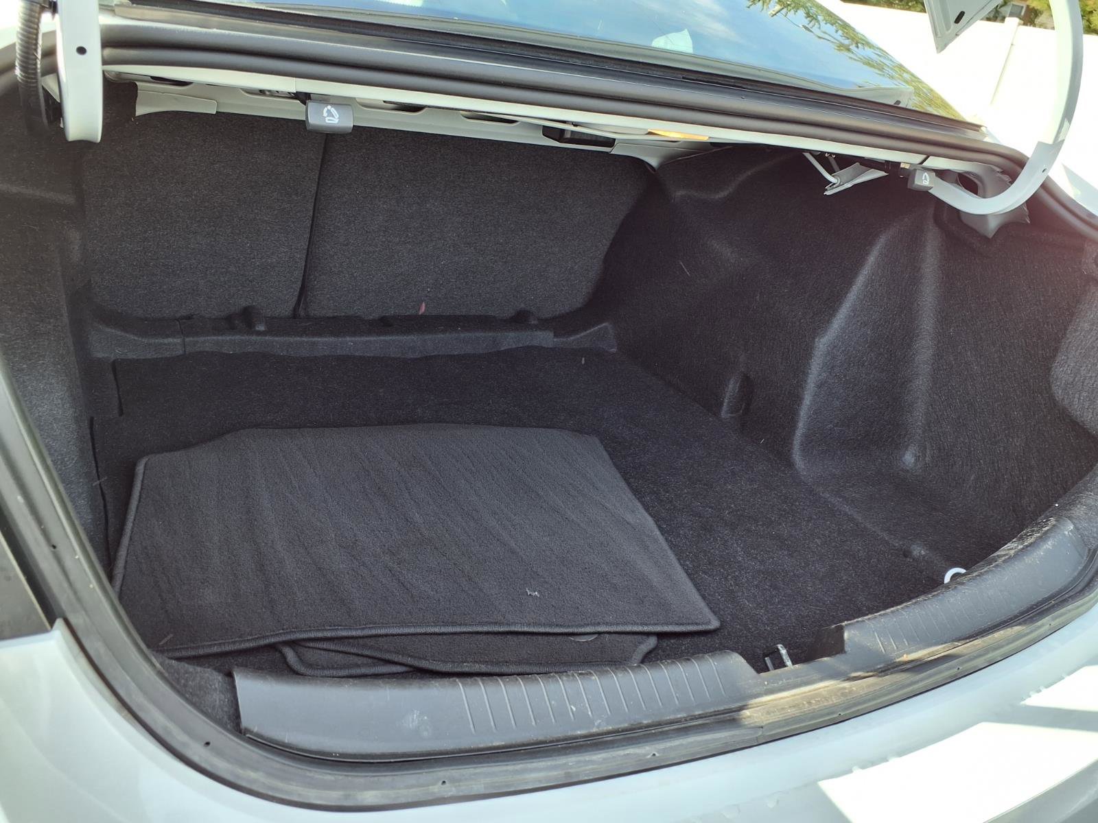 Used 2022 Chevrolet Malibu LT FWD image 23