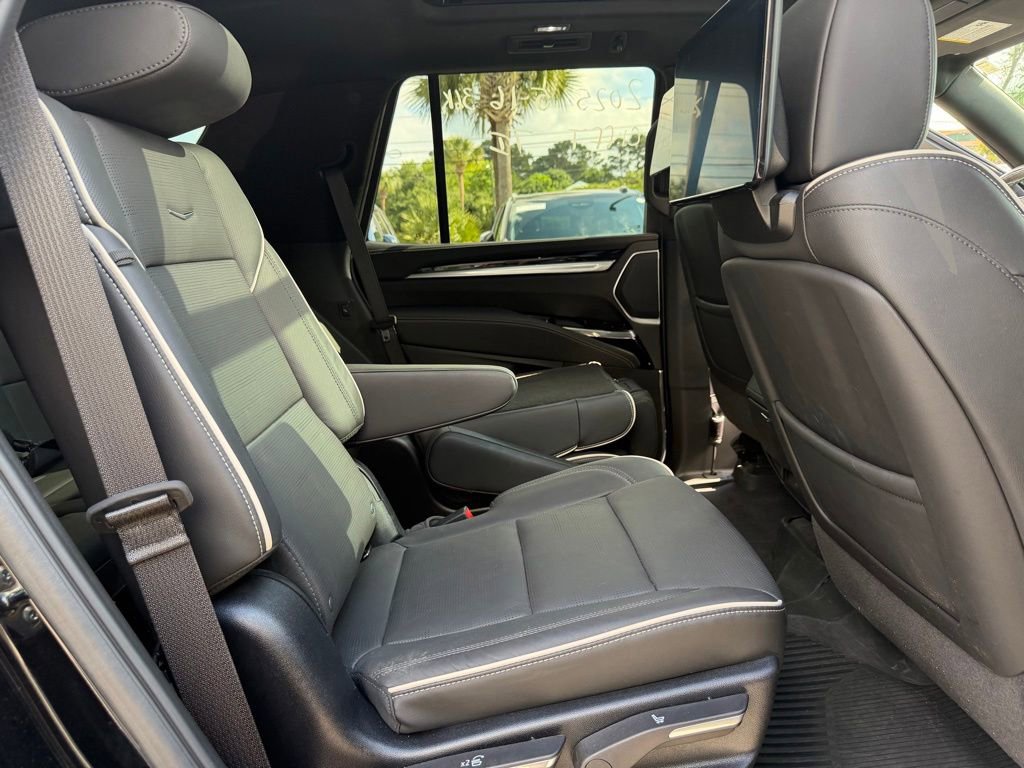 Used 2025 Cadillac Escalade Sport w/ Touring Package AWD/4WD image 19