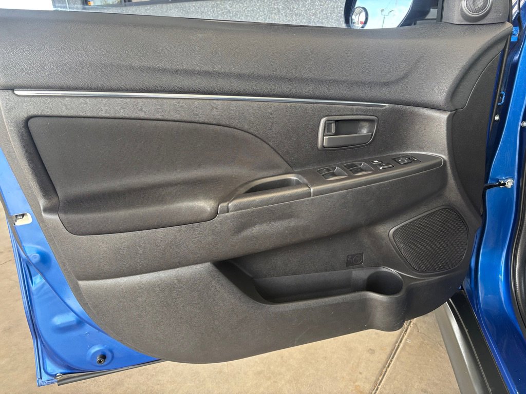 Used 2015 Mitsubishi Outlander Sport ES image 16