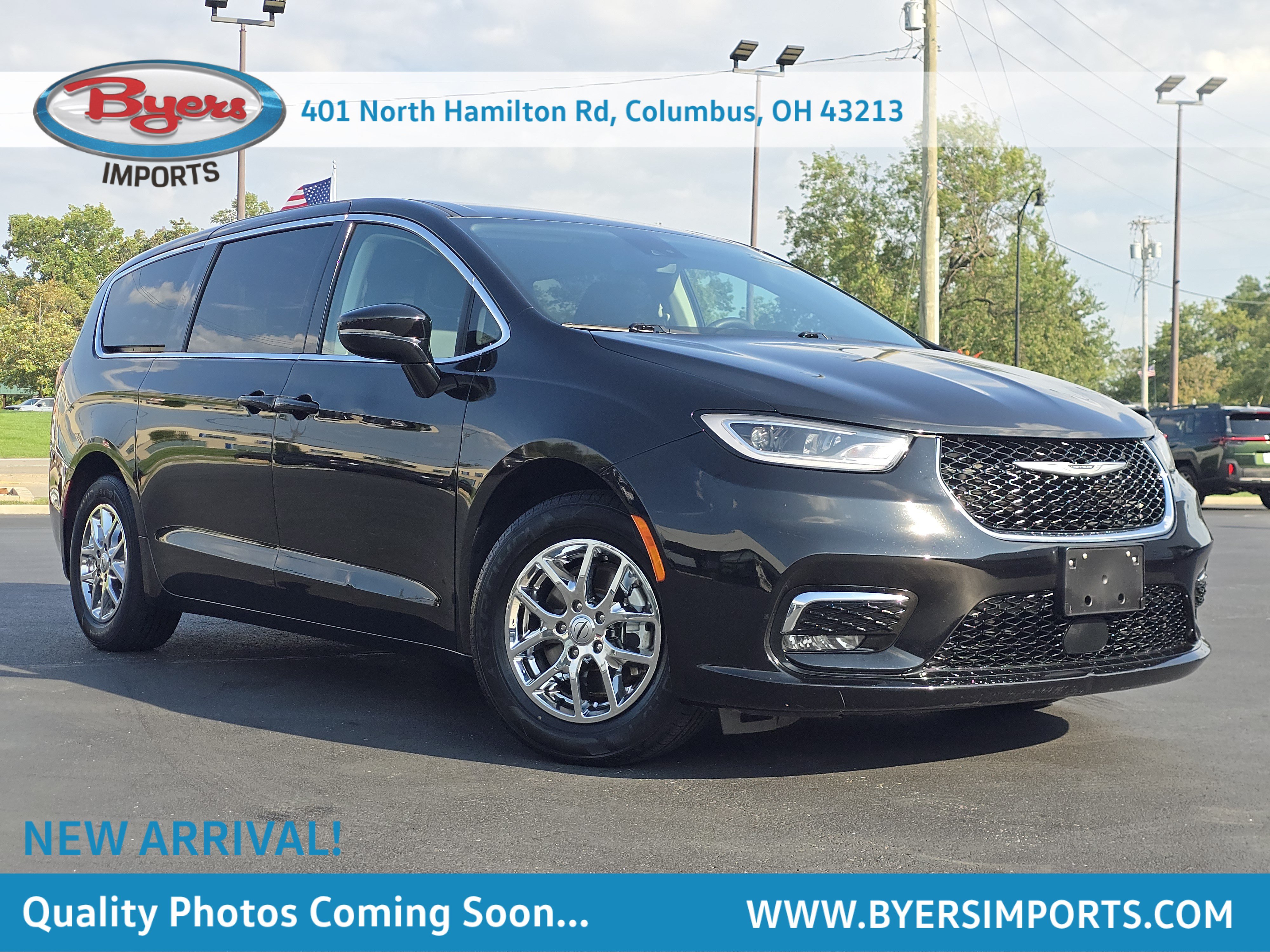 Used 2024 Chrysler Pacifica Touring-L