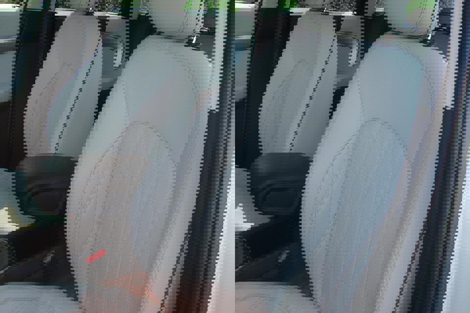 Used 2022 MINI Cooper Countryman S w/ Premium Package image 10