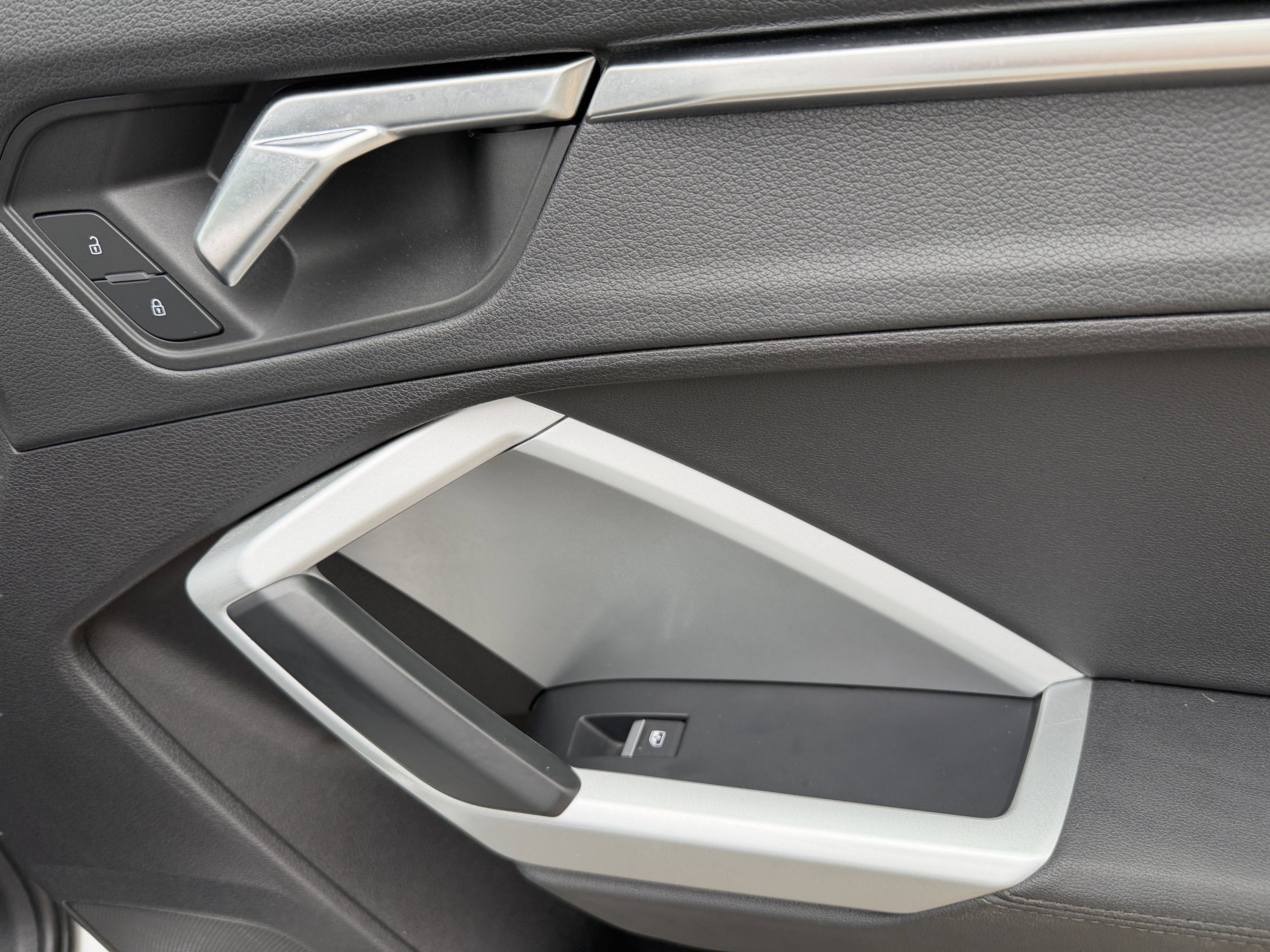 Used 2021 Audi Q3 2.0T Premium w/ Convenience Package image 37