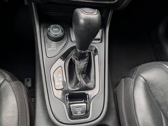 Used 2020 Jeep Cherokee Limited AWD/4WD image 31