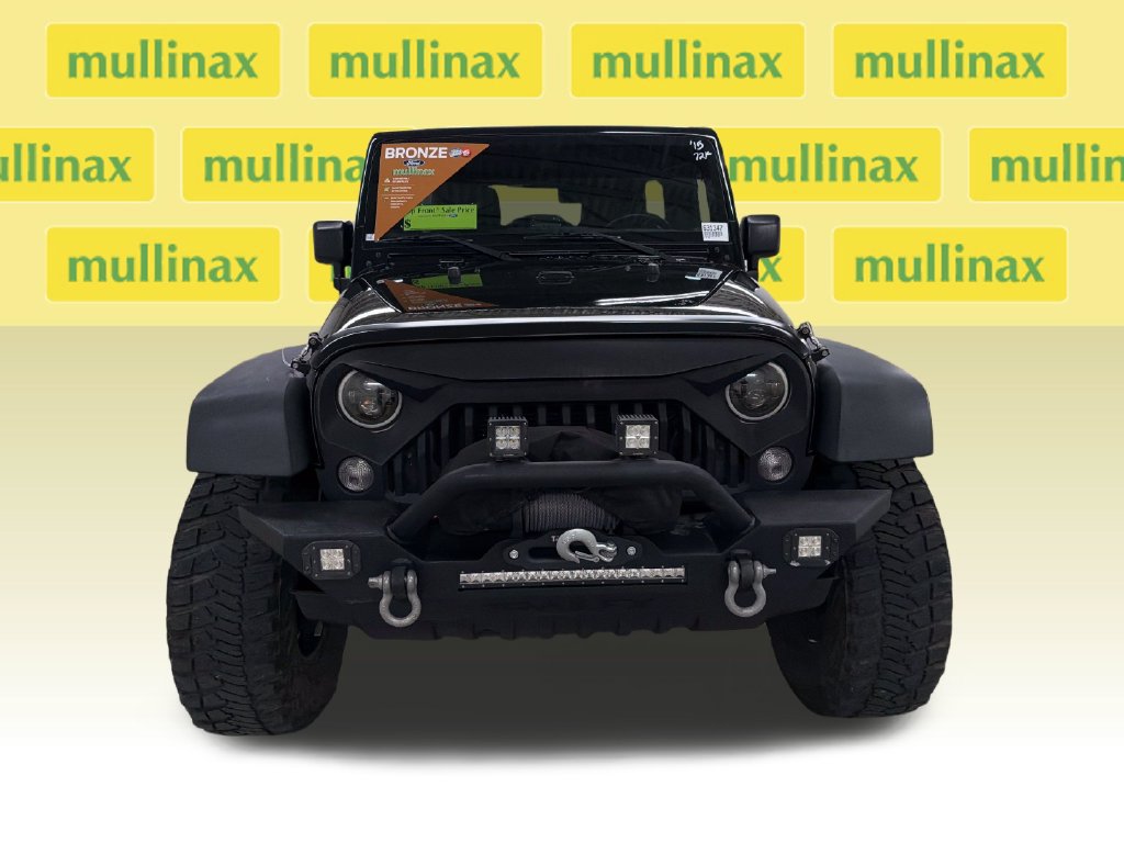 Used 2015 Jeep Wrangler Unlimited Rubicon w/ Connectivity Group AWD/4WD image 13