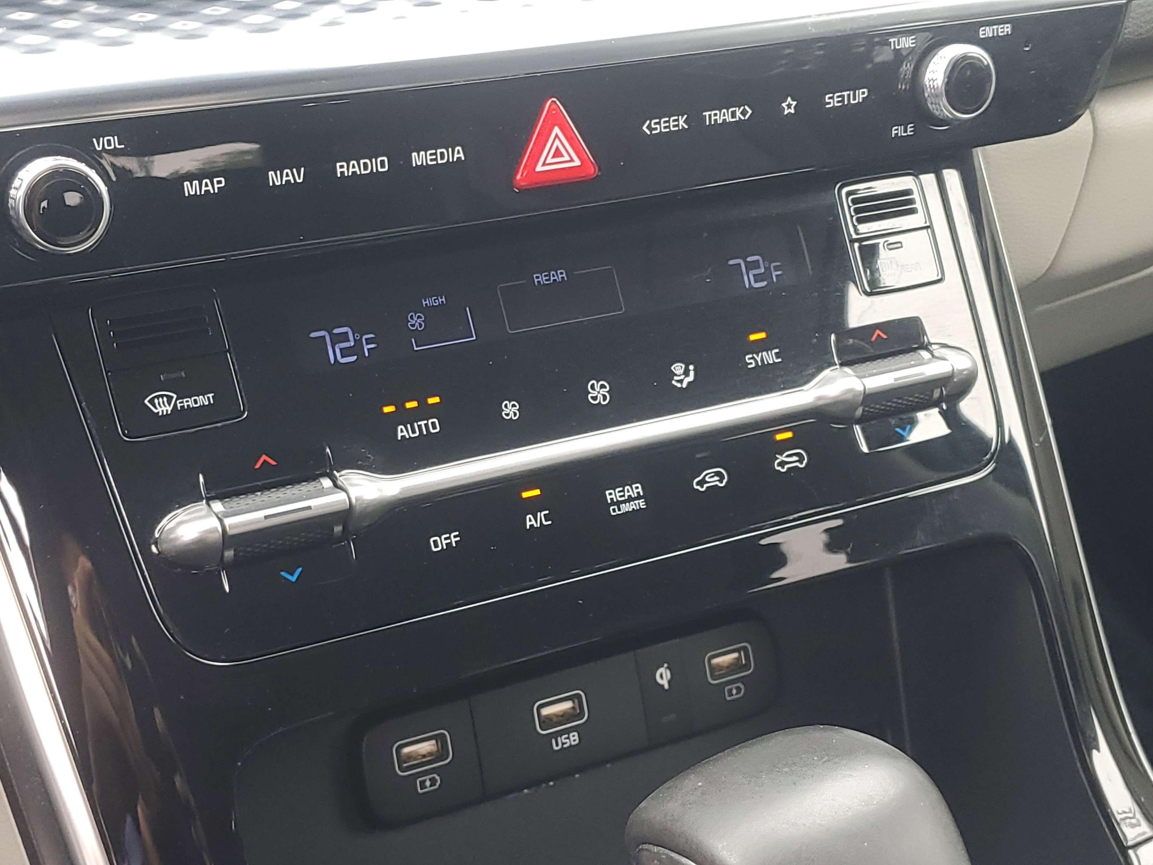 Used 2024 Kia Carnival SX Prestige FWD image 30