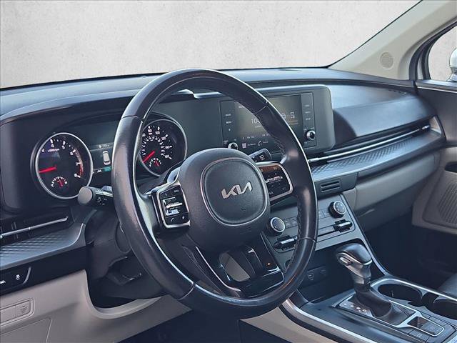 Used 2022 Kia Carnival LX FWD image 9