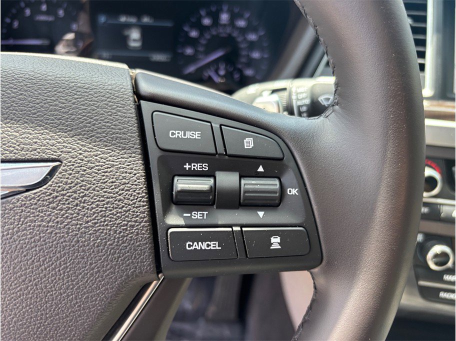 Used 2019 Genesis G80 3.8 RWD image 28