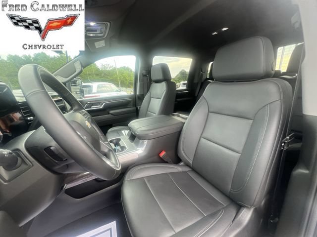 Certified 2025 Chevrolet Silverado 3500 LTZ w/ LTZ Premium Package AWD/4WD image 24