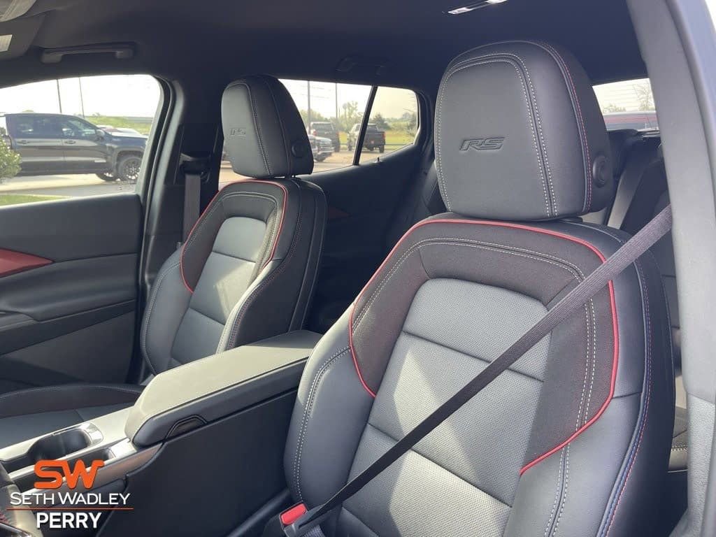 New 2025 Chevrolet Equinox EV RS FWD image 12