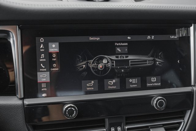 Used 2023 Porsche Macan Turbo image 14