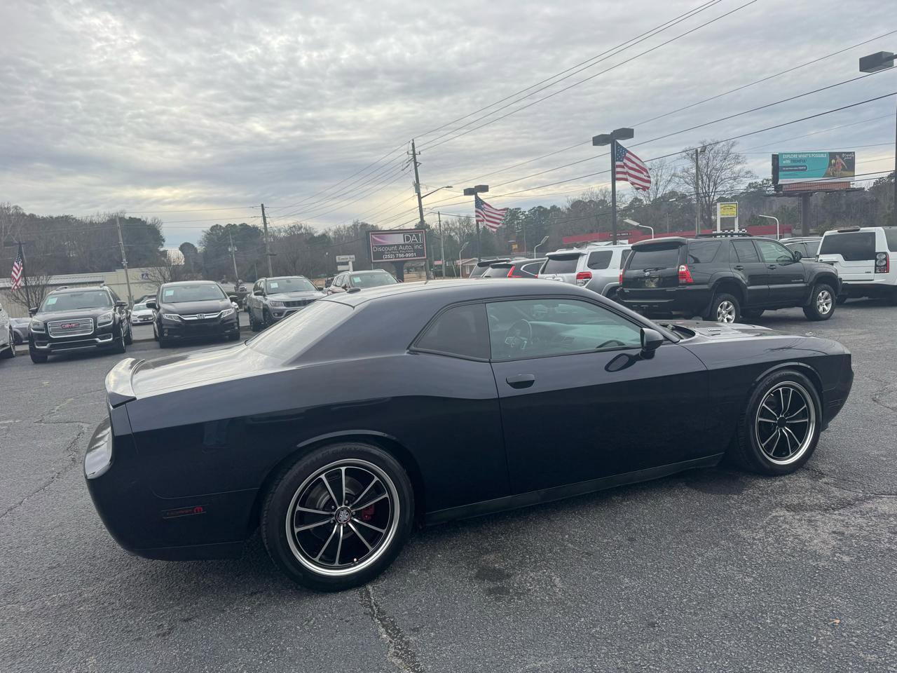 Used 2012 Dodge Challenger R/T image 7