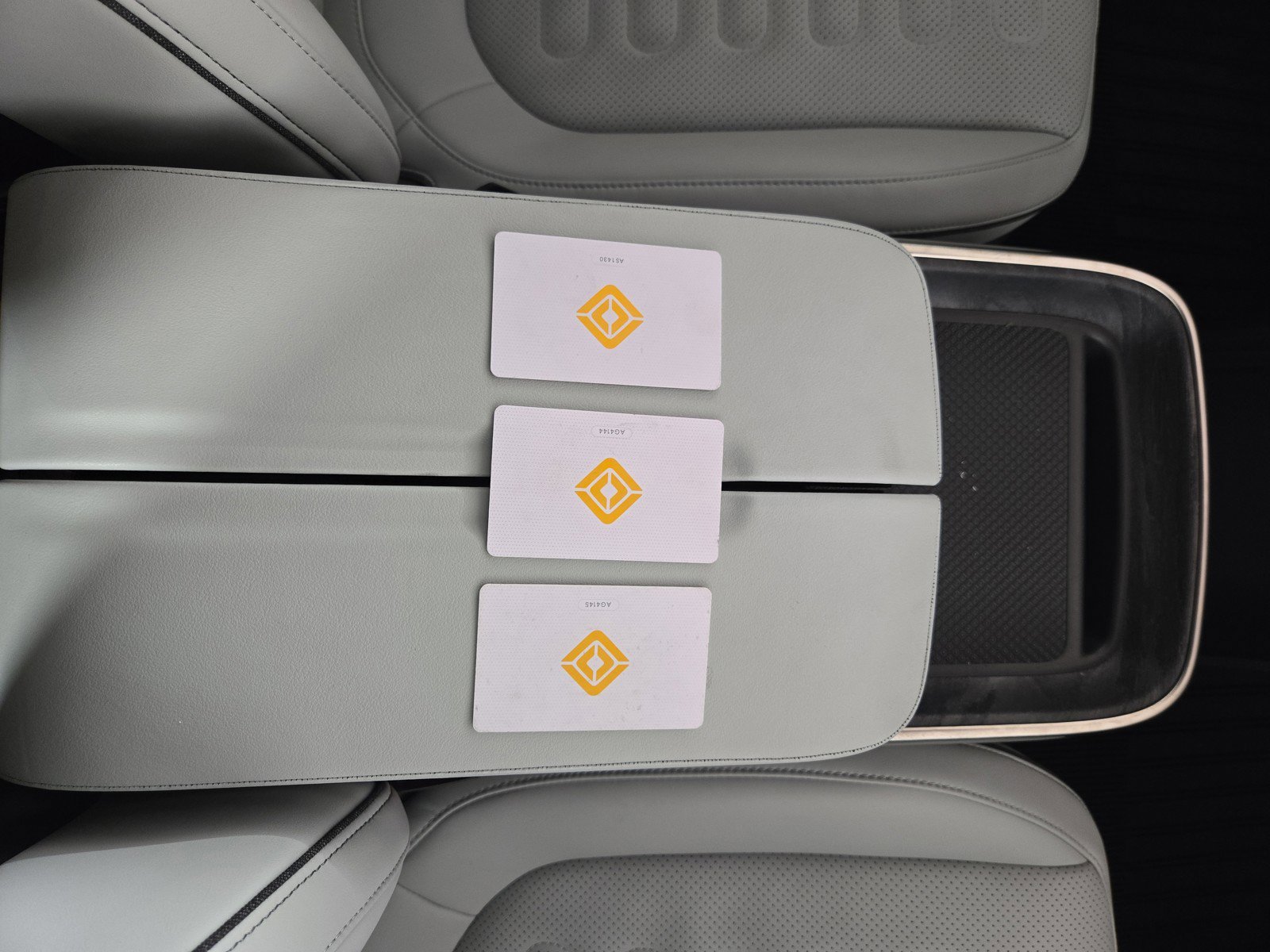 Used 2023 Rivian R1T Adventure AWD/4WD image 29