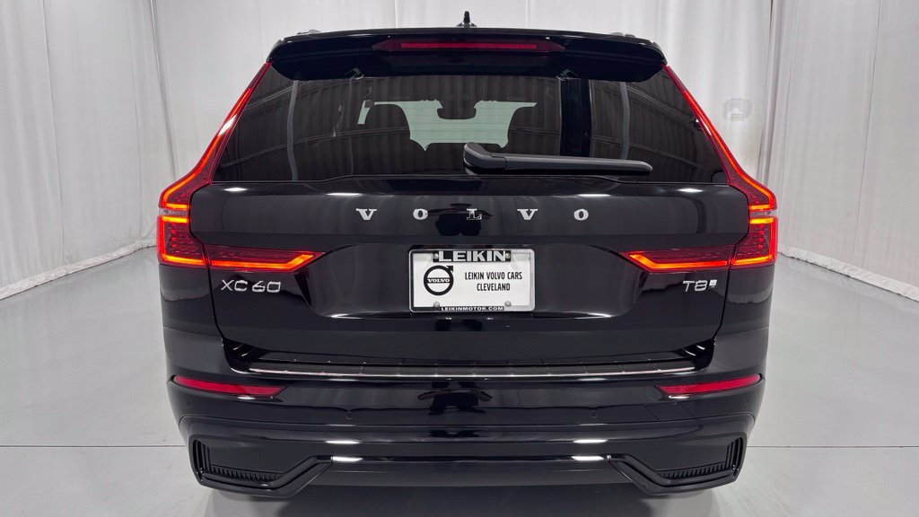 New 2027 Volvo XC60 T8 Plus AWD/4WD image 7