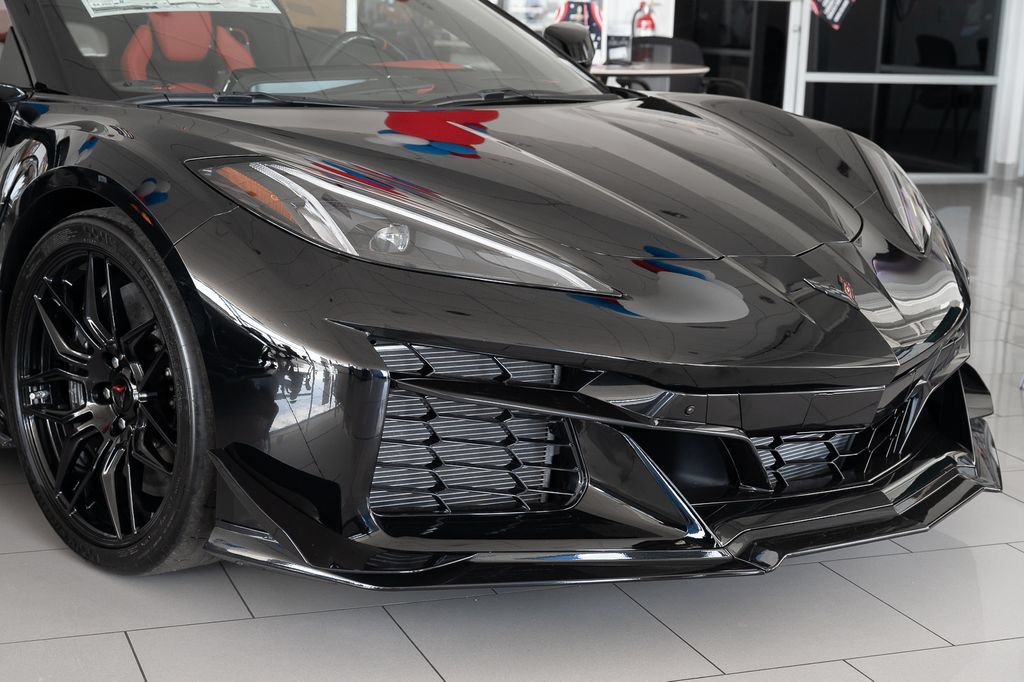 New 2027 Chevrolet Corvette Z06 w/ Z07 Performance Package RWD image 5