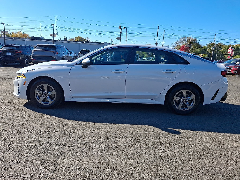 Used 2023 Kia K5 LXS FWD image 7