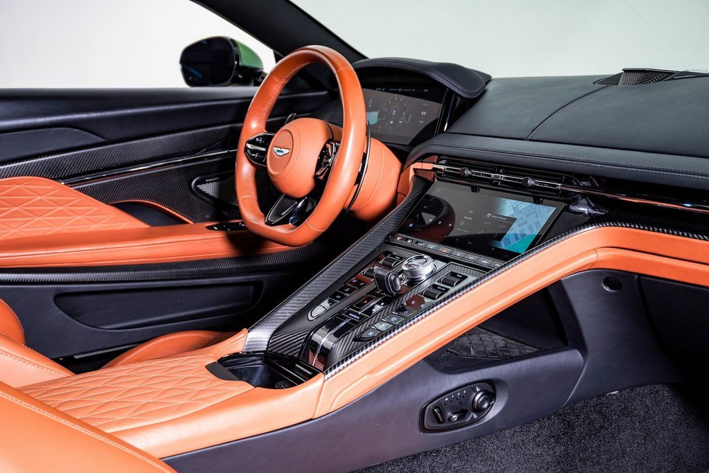 Used 2024 Aston Martin DB12 Coupe image 15