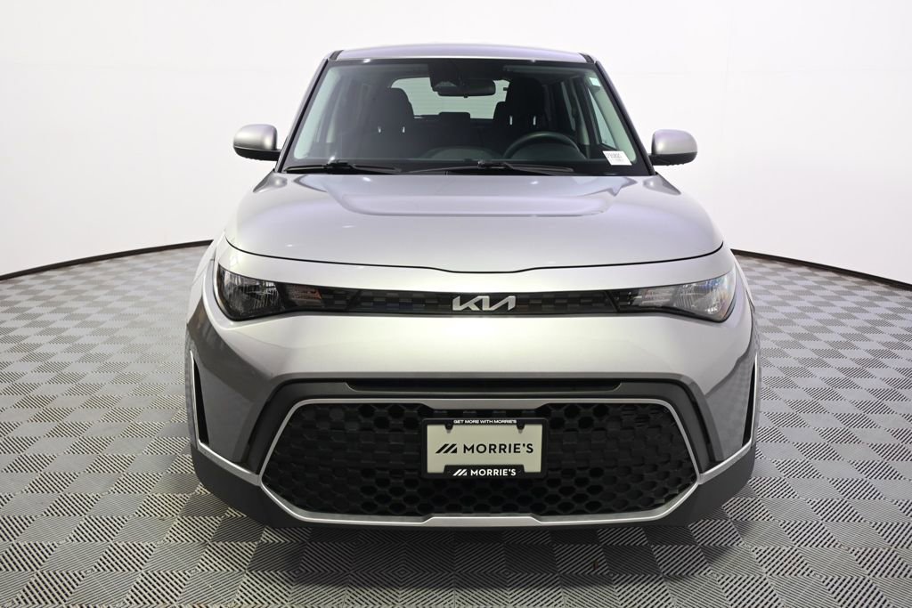 Used 2025 Kia Soul LX w/ LX Technology Package FWD image 10