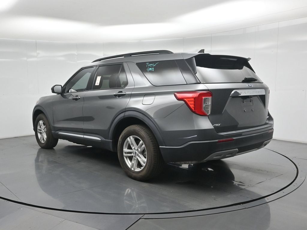 Certified 2023 Ford Explorer XLT w/ Equipment Group 202A AWD/4WD image 9