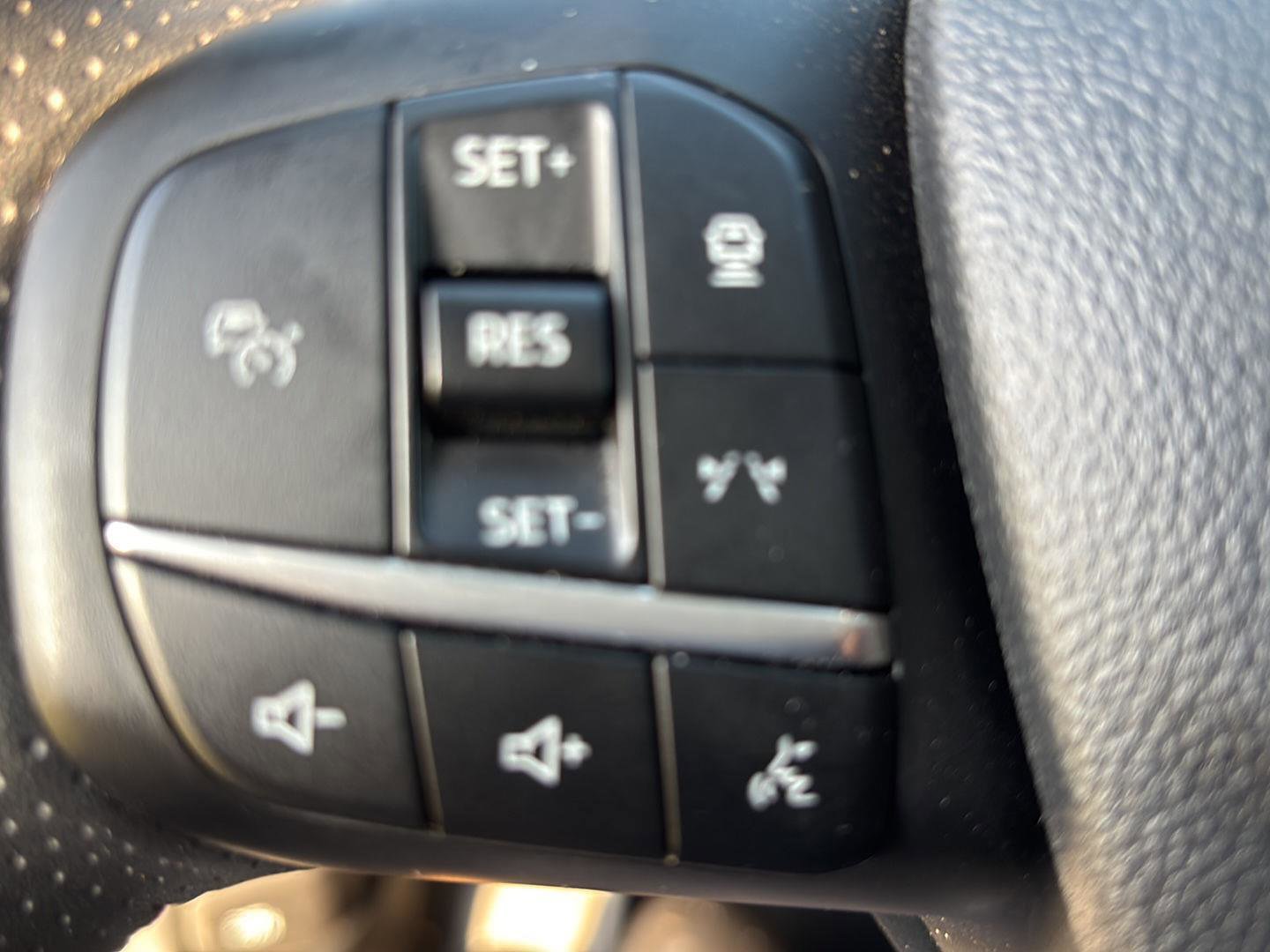 Used 2025 Ford Escape ST-Line w/ Equipment Group 301A image 24