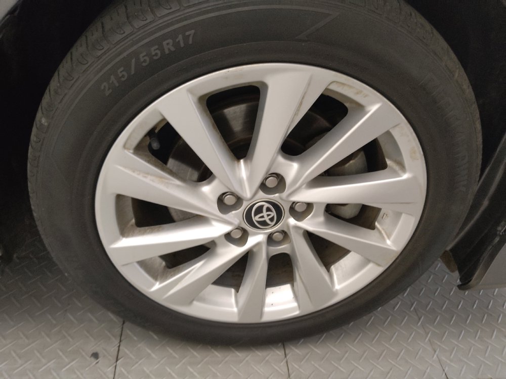 Used 2023 Toyota Camry LE FWD image 31