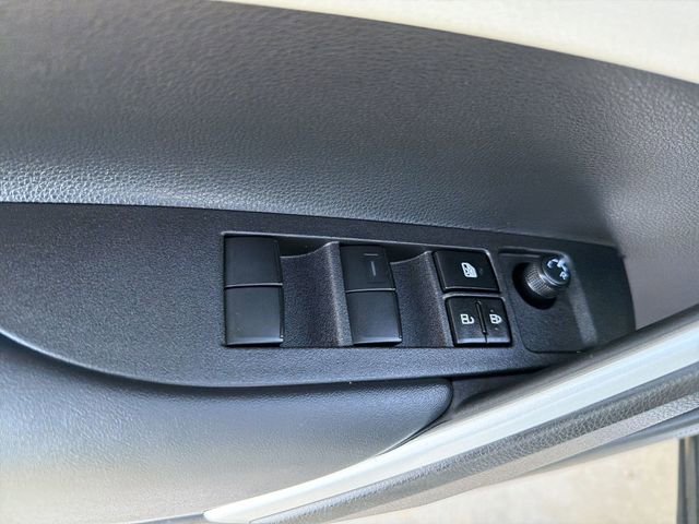 Certified 2025 Toyota Corolla Cross LE w/ Moonroof Package FWD image 10