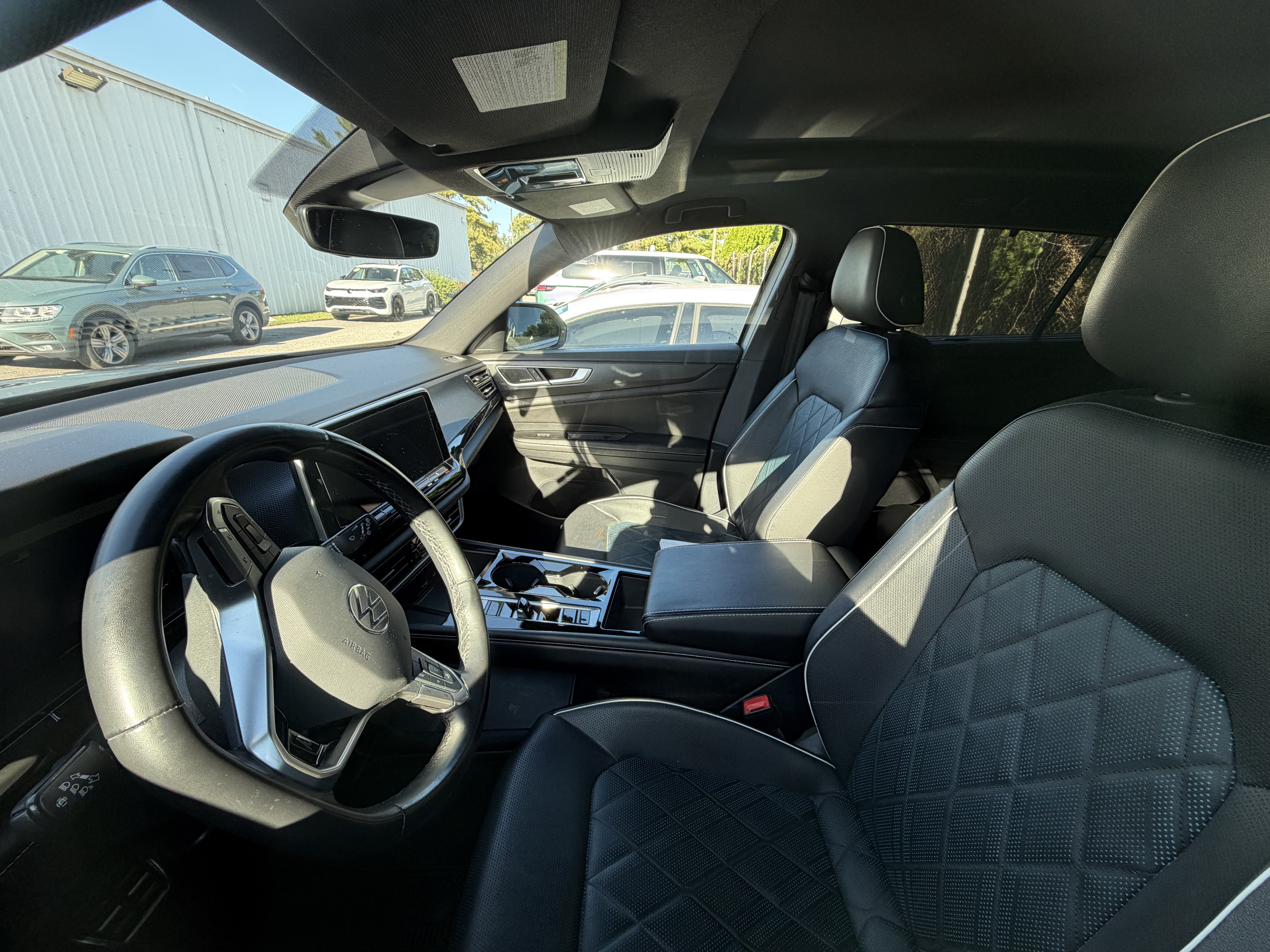 Used 2024 Volkswagen Atlas Cross Sport SEL Premium R-Line AWD/4WD image 13