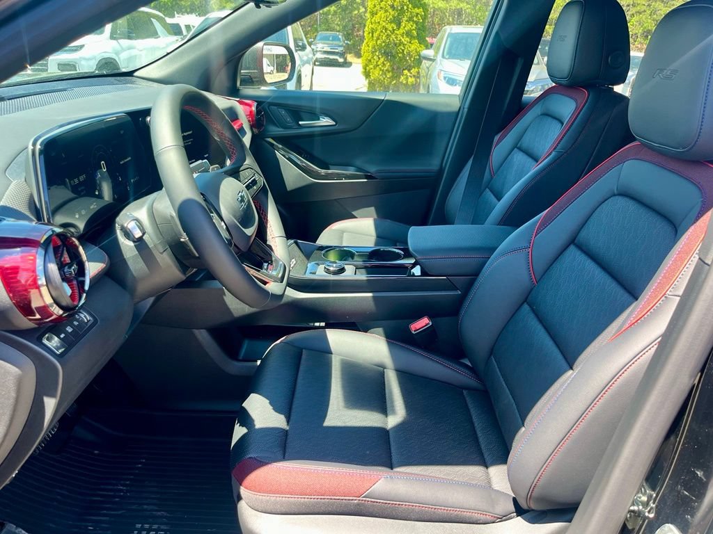 New 2026 Chevrolet Equinox RS w/ Convenience Package III AWD/4WD image 10