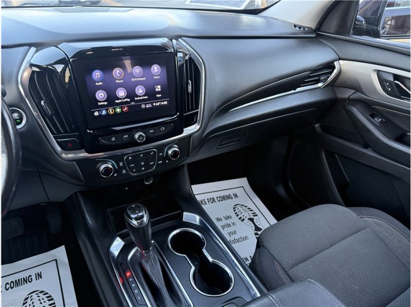 Used 2020 Chevrolet Traverse LT FWD image 39