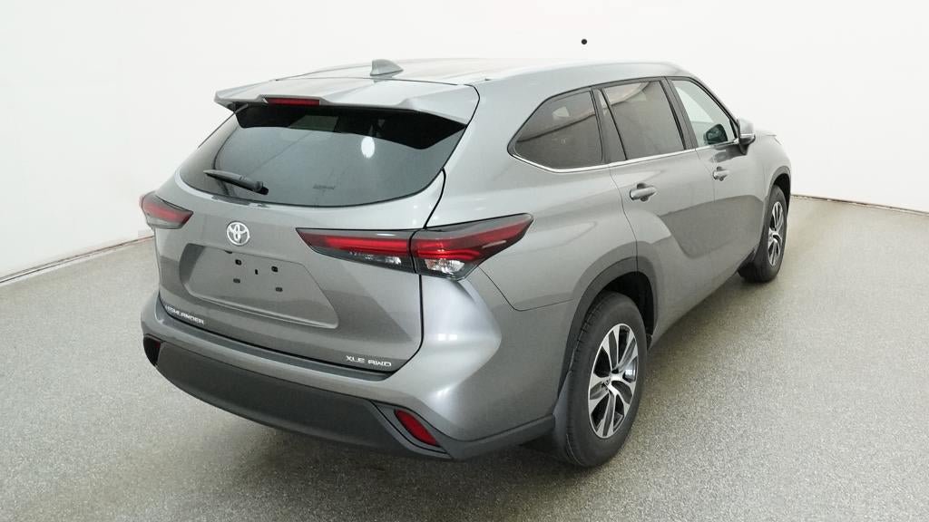 New 2026 Toyota Highlander XLE AWD/4WD image 8