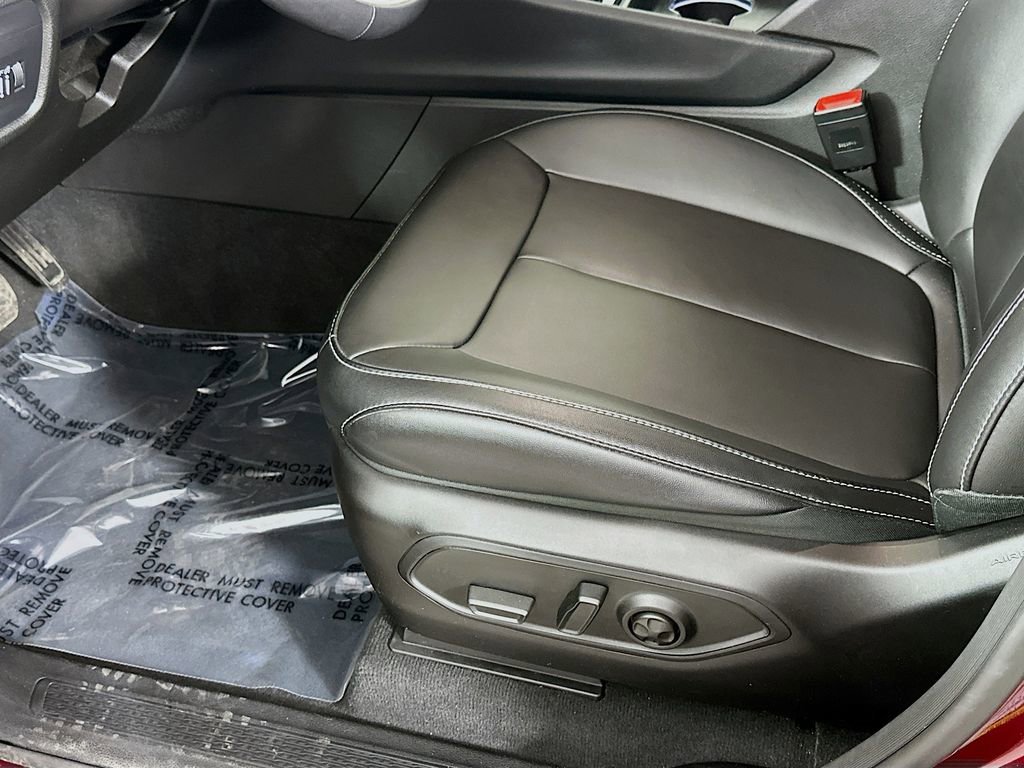 Certified 2025 Jeep Grand Cherokee Limited image 31