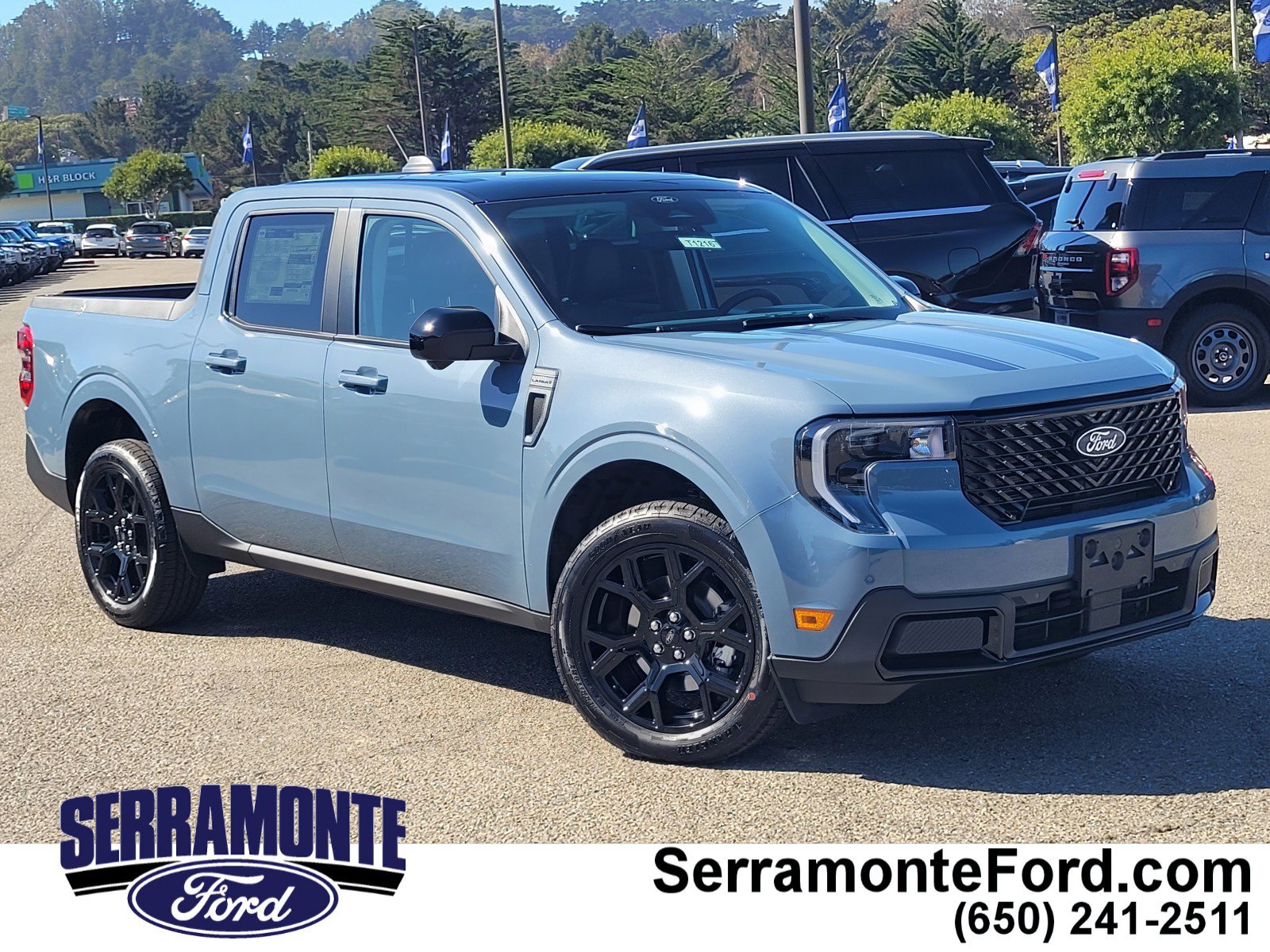 New 2026 Ford Maverick Lariat w/ Black Appearance Package