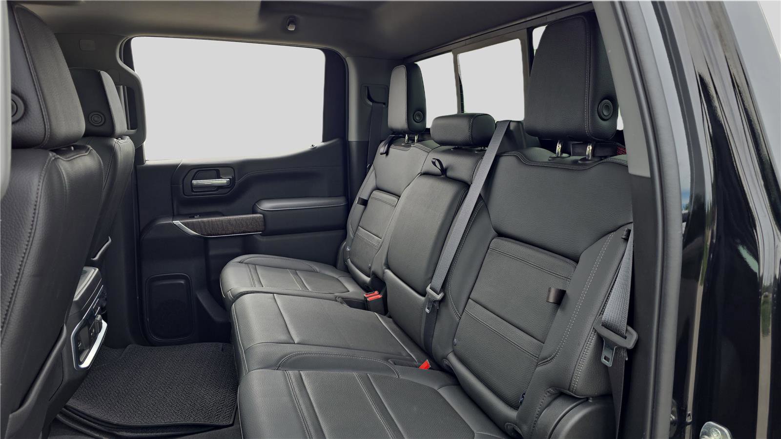 Used 2021 GMC Sierra 1500 Denali w/ Denali Ultimate Package AWD/4WD image 18