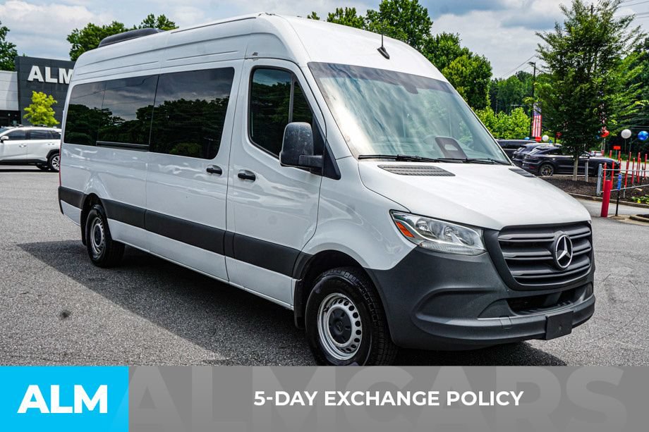 Used 2025 Mercedes-Benz Sprinter 2500 image 3