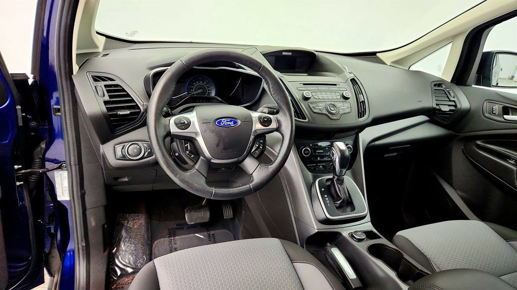 Used 2017 Ford C-MAX SE w/ Cold Weather Package FWD image 12