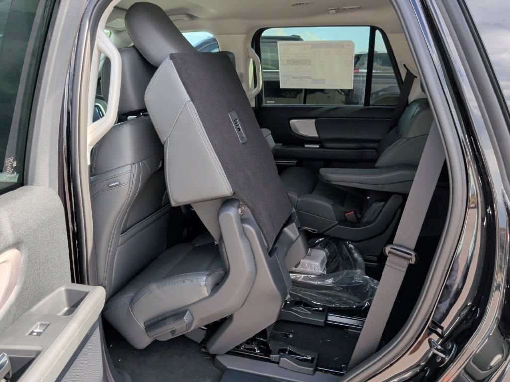 New 2026 Ford Expedition Active RWD image 36