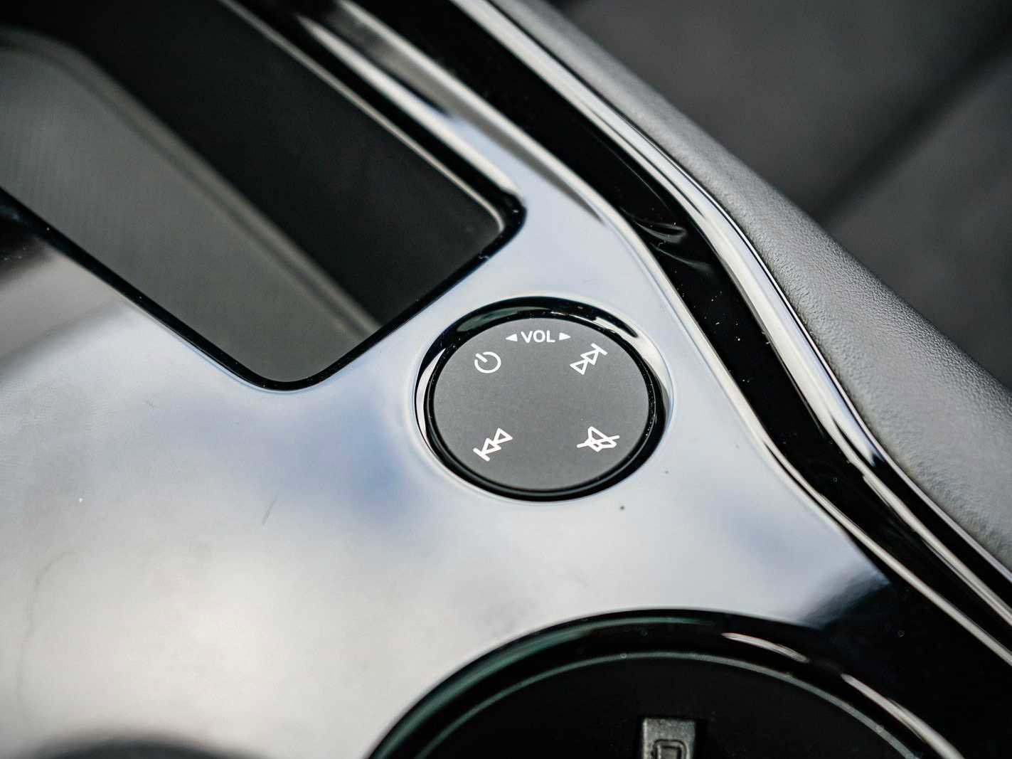 Certified 2022 Audi e-tron GT Prestige w/ Prestige Package image 22