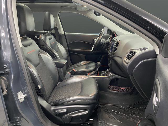 Used 2017 Jeep Compass Trailhawk w/ Safe & Security Group image 31