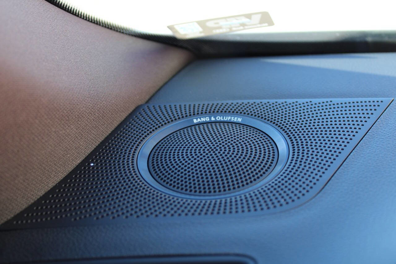 Used 2014 Audi SQ5 Prestige AWD/4WD image 16