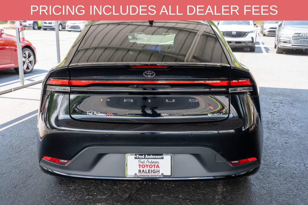 Certified 2024 Toyota Prius LE FWD image 4