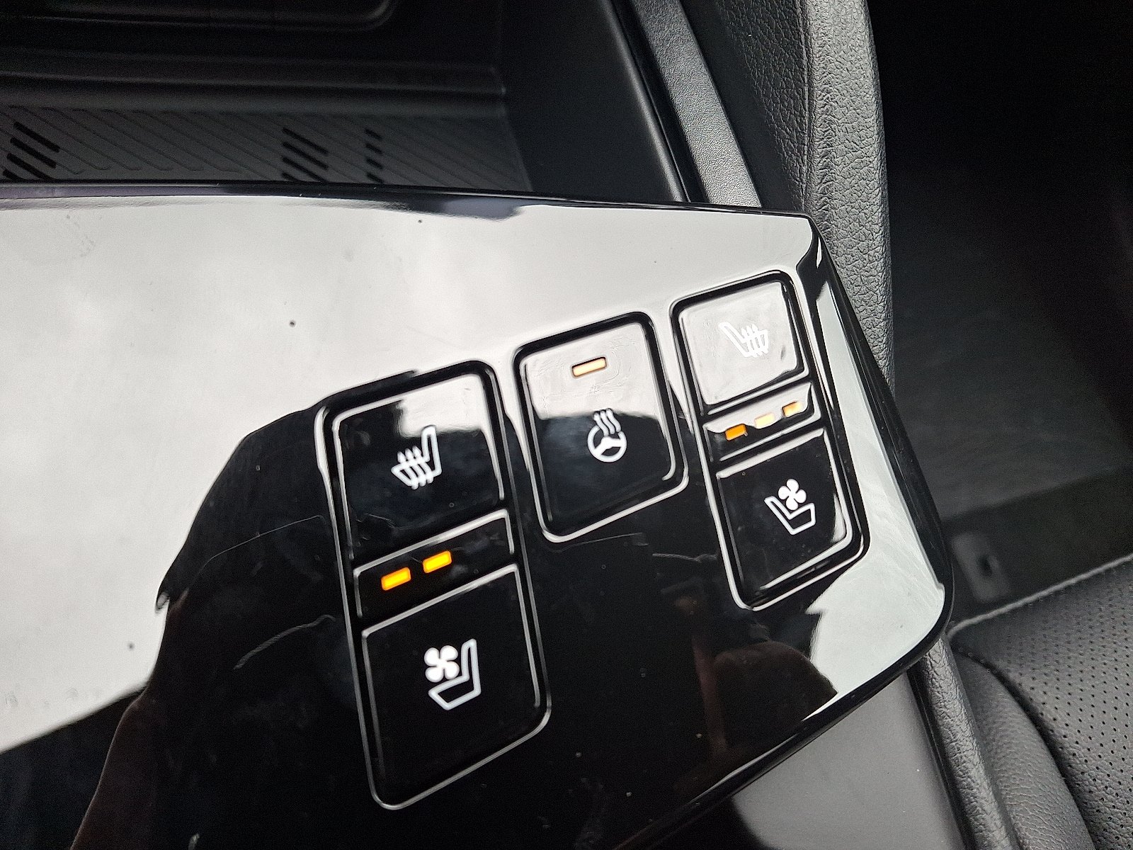 New 2025 Kia Sportage X-Line Prestige AWD/4WD image 16