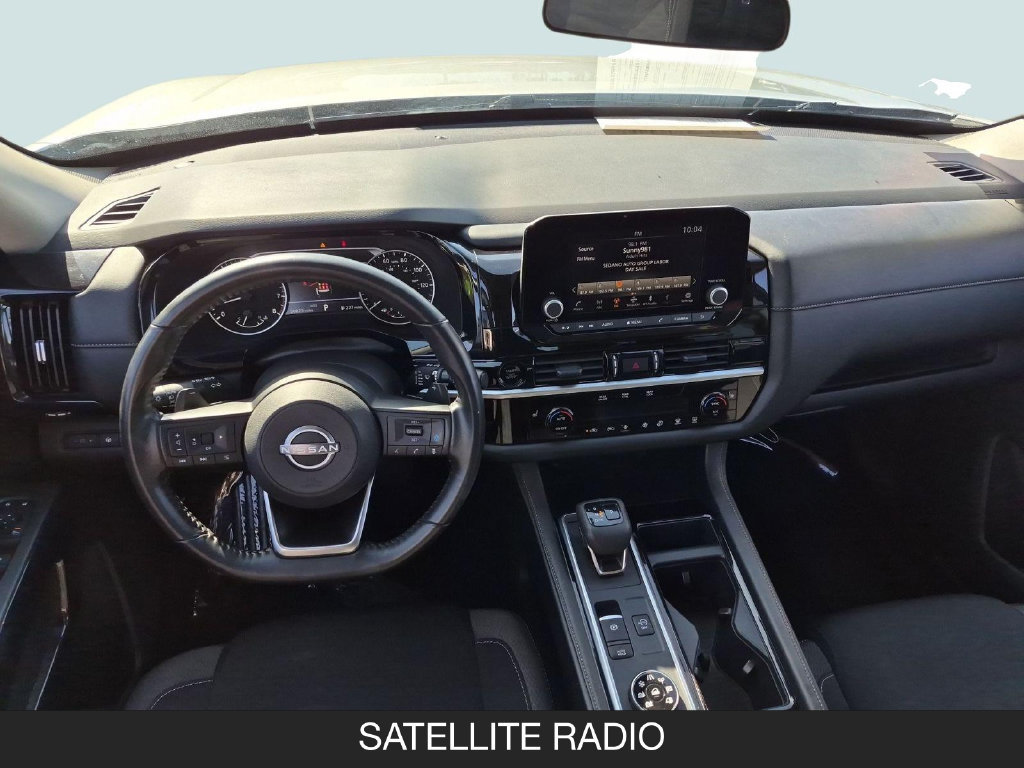 Used 2025 Nissan Pathfinder SV AWD/4WD image 13
