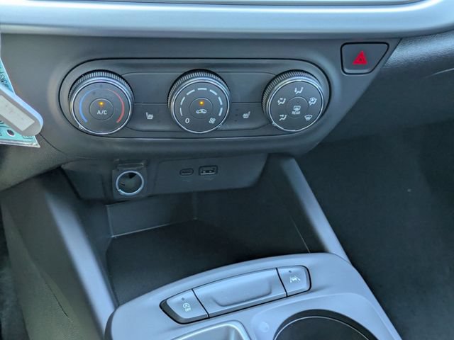 New 2026 Chevrolet Trax RS w/ Sunroof Package FWD image 18