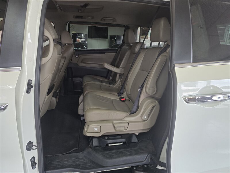 Used 2018 Honda Odyssey EX-L image 12