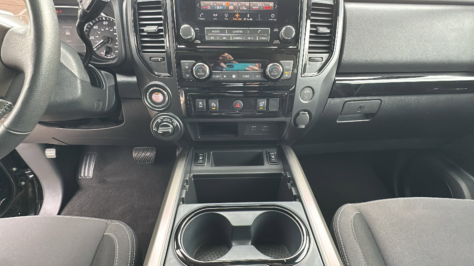 Certified 2024 Nissan Titan SV w/ SV Bronze Edition Package image 21