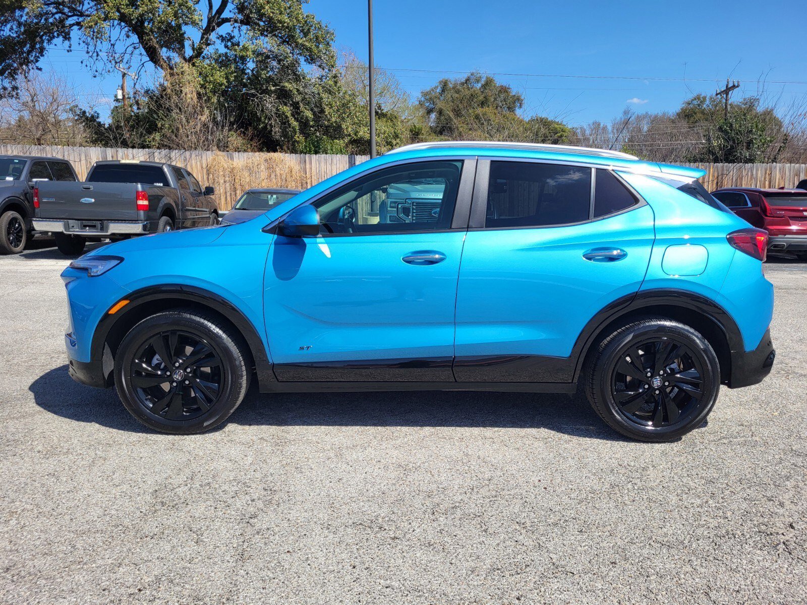 Used 2025 Buick Encore GX Sport Touring image 7