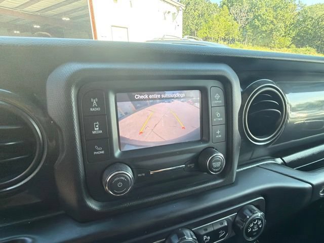 Used 2020 Jeep Wrangler Unlimited Sport AWD/4WD image 22